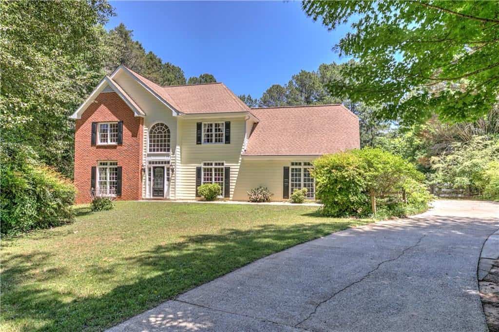 Listing photo 3