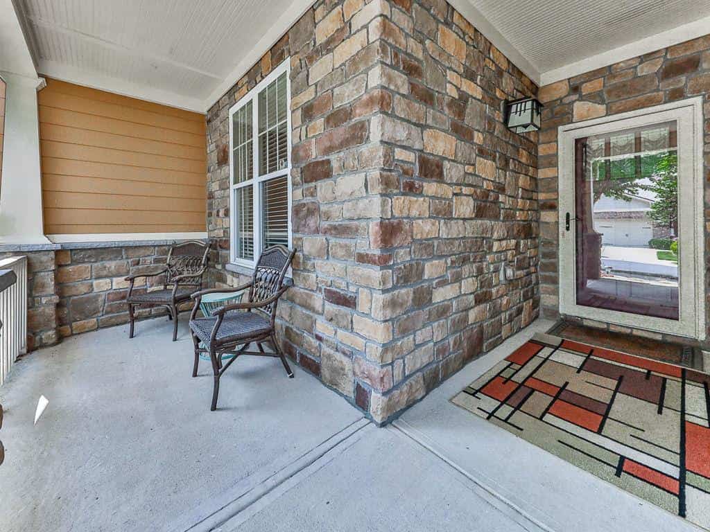 Listing photo 6