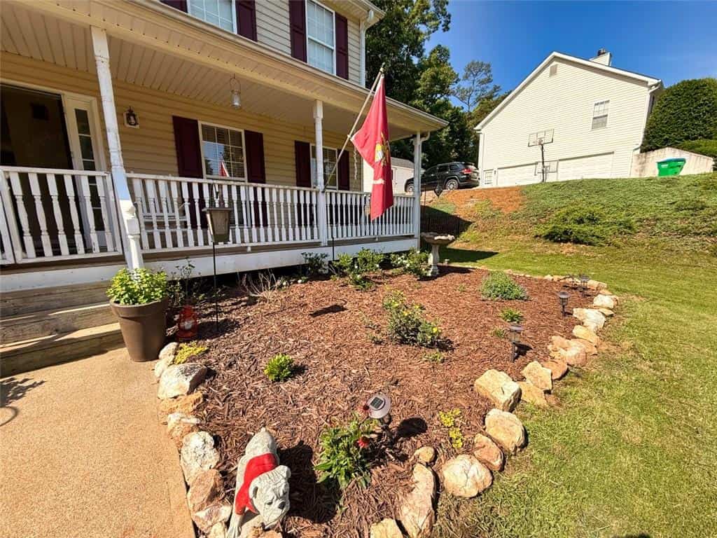 Listing photo 3