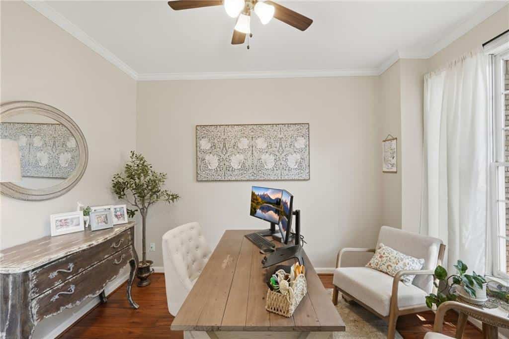 Listing photo 6