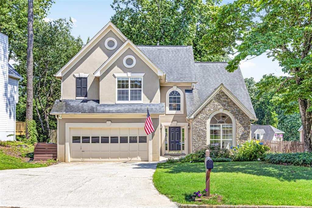 650 Ruxbury Court, Suwanee, GA 30024