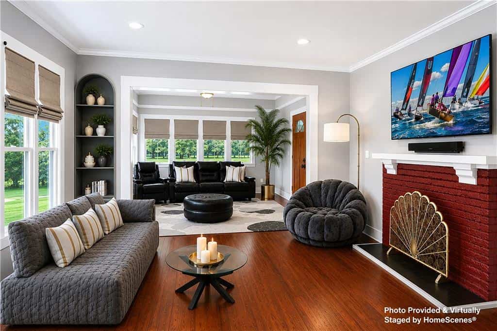 Listing photo 2