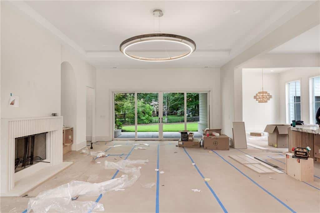 Listing photo 6