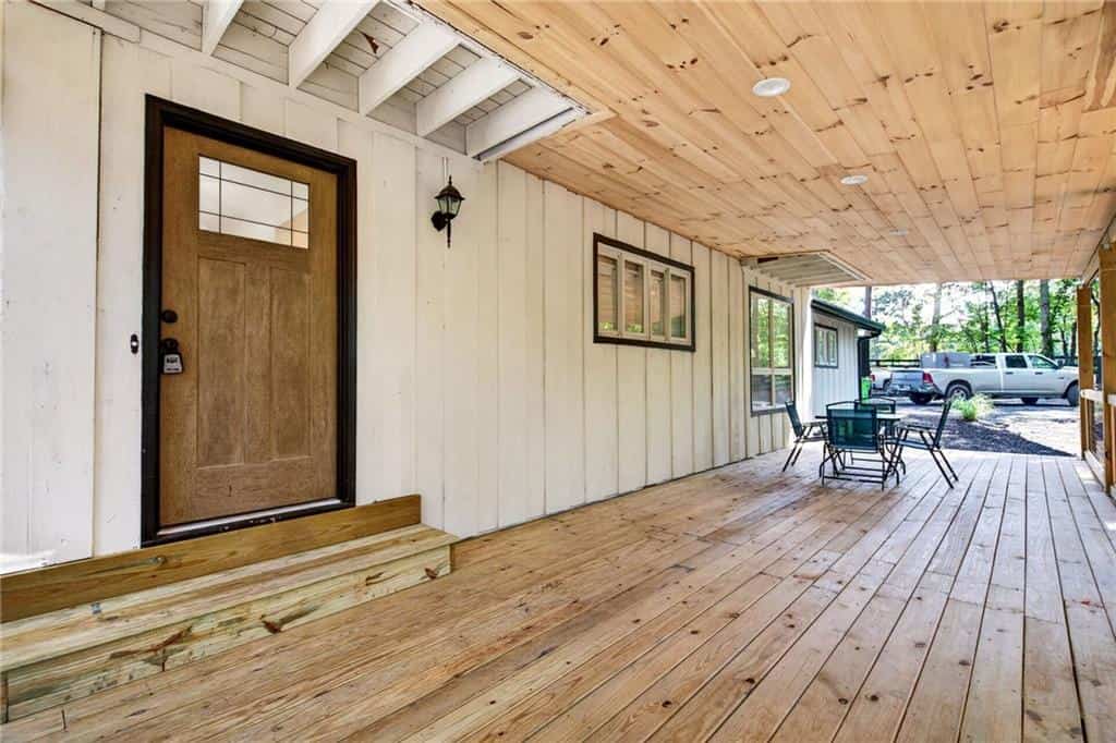 Listing photo 6