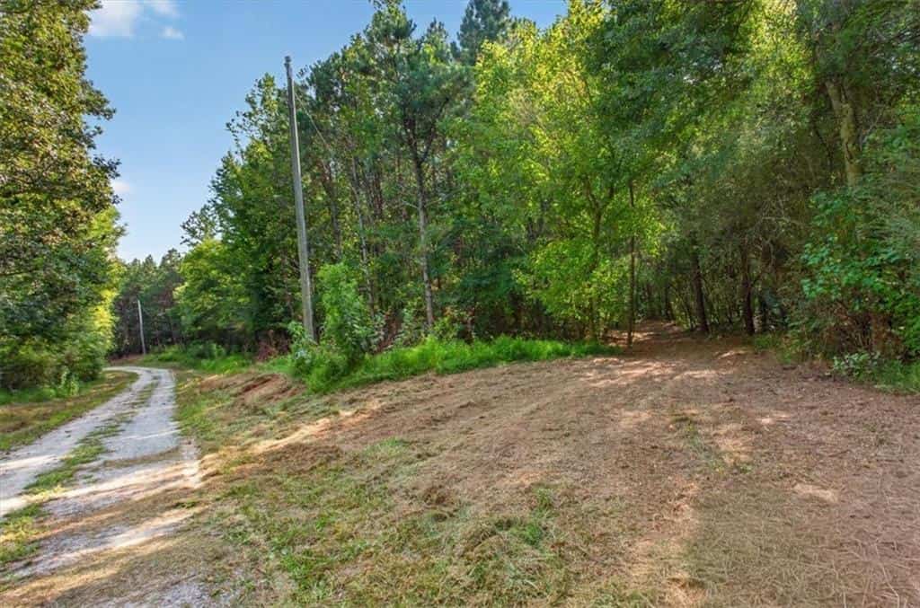 Listing photo 6