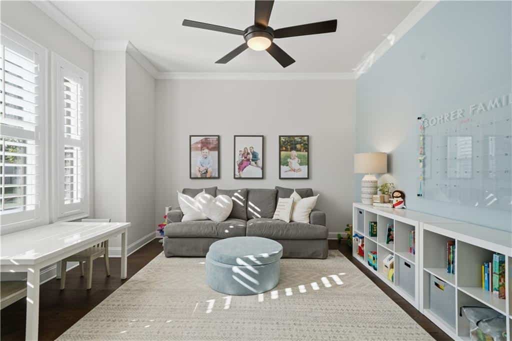 Listing photo 6
