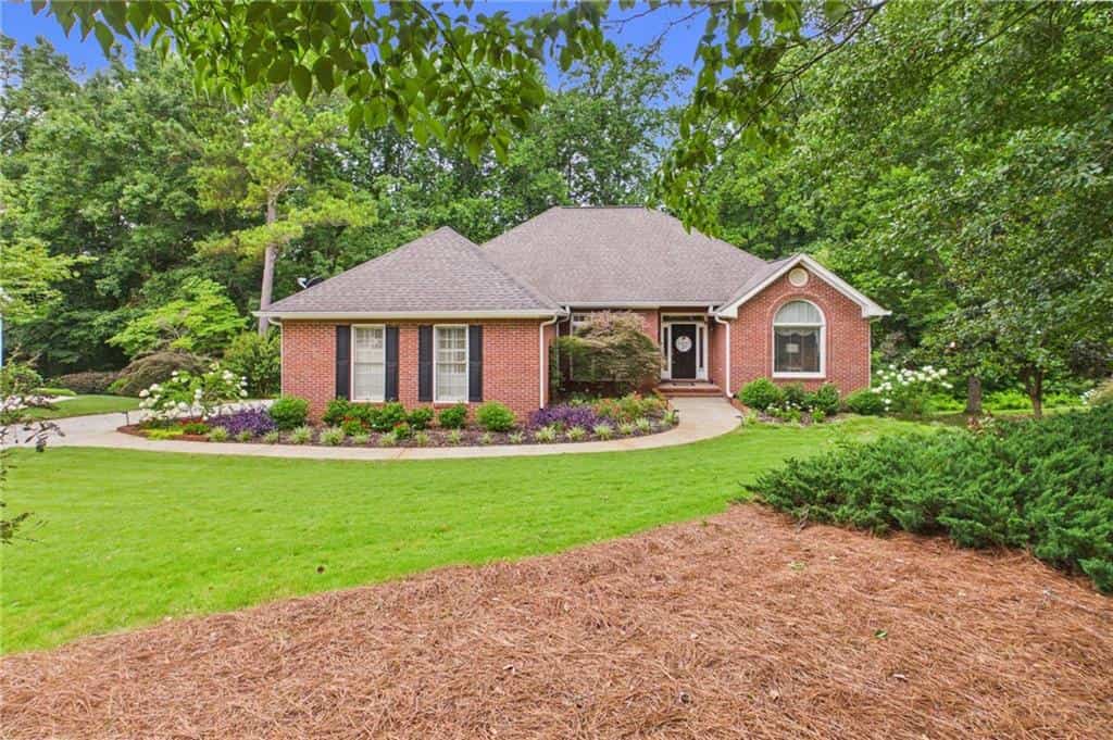 5007 Lakeridge Close, Mcdonough, GA 30253