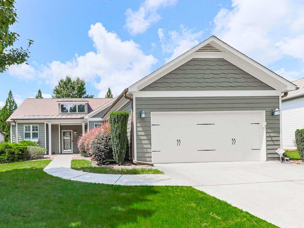 424 Larkspur Drive, Canton, GA 30114