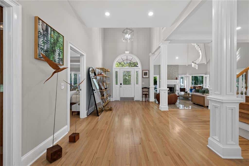Listing photo 4