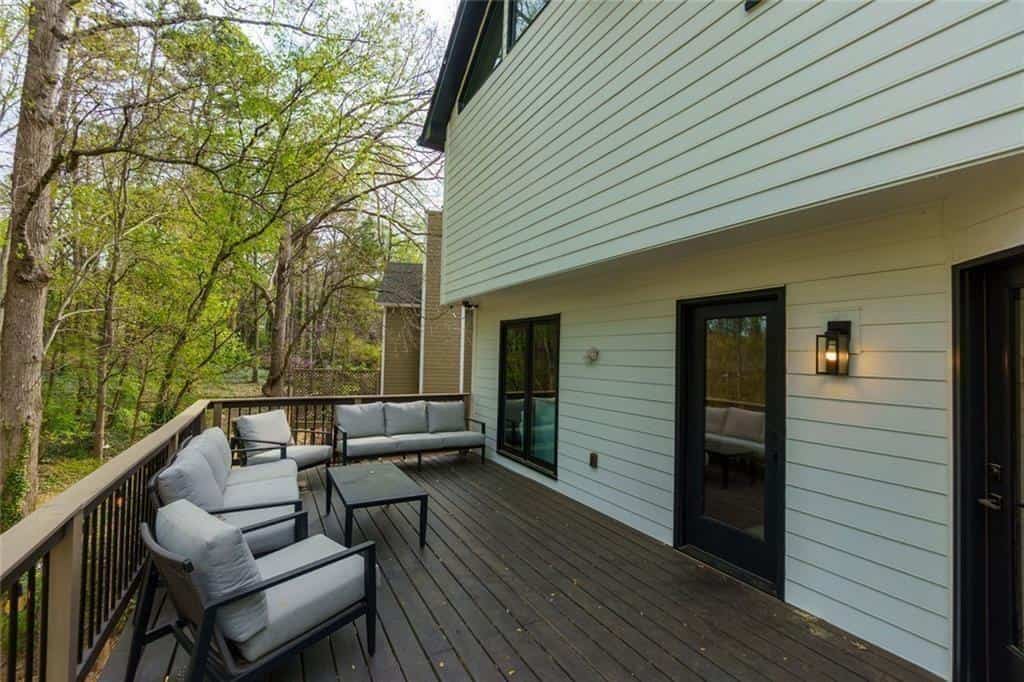 Listing photo 6