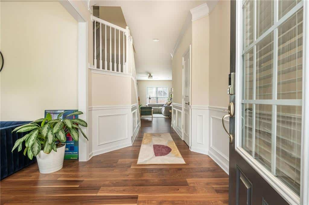 Listing photo 6