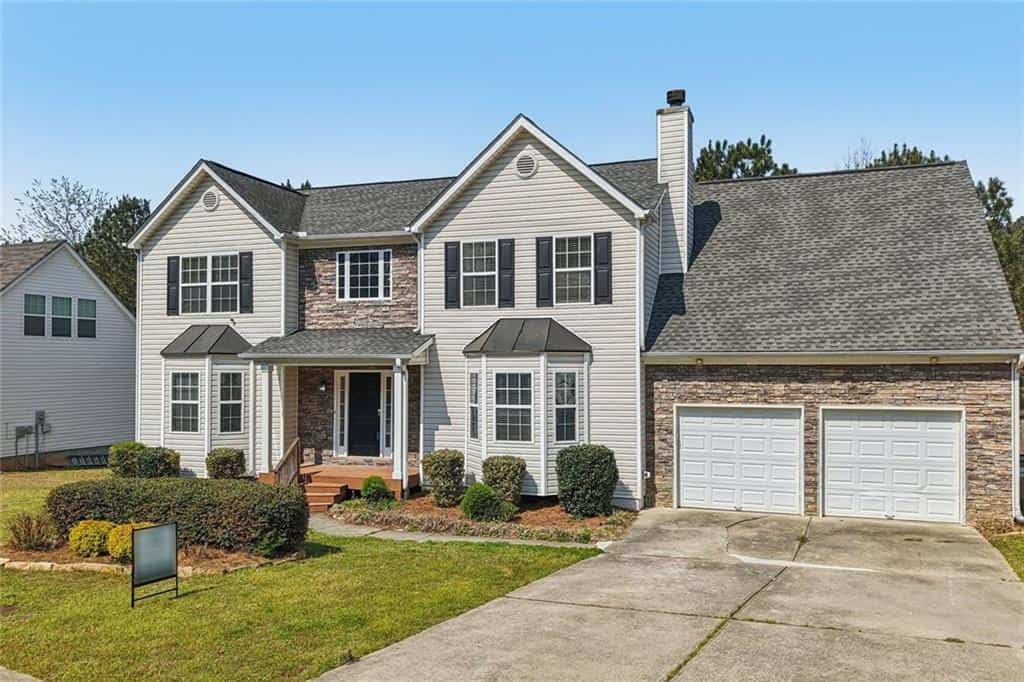 Listing photo 2