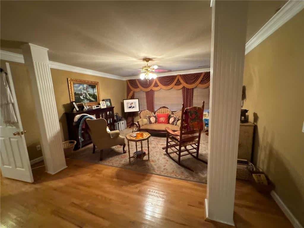 Listing photo 6