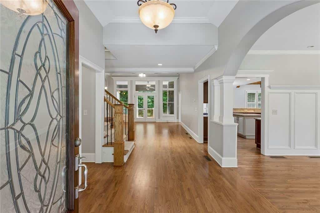 Listing photo 6