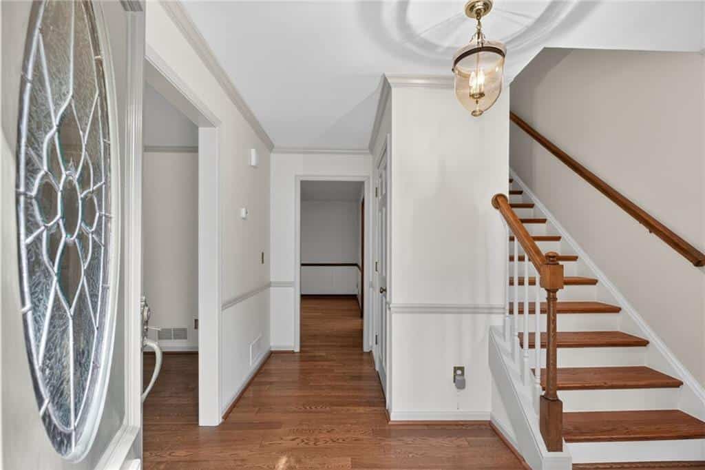 Listing photo 6