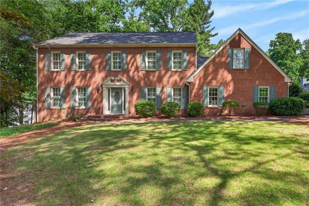 Listing photo 3