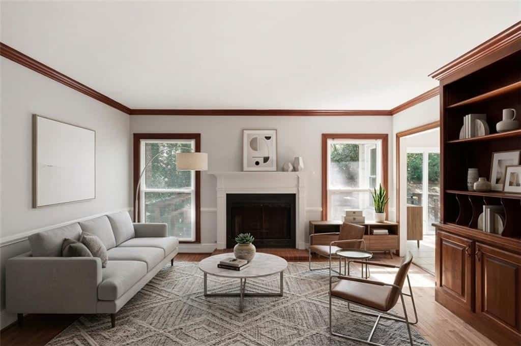 Listing photo 3