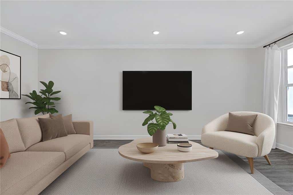 Listing photo 6