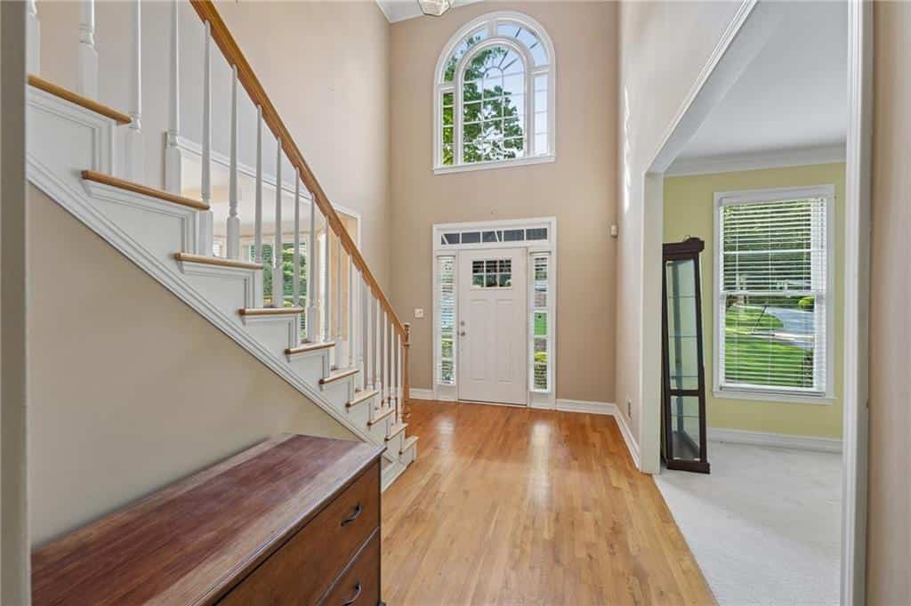 Listing photo 6