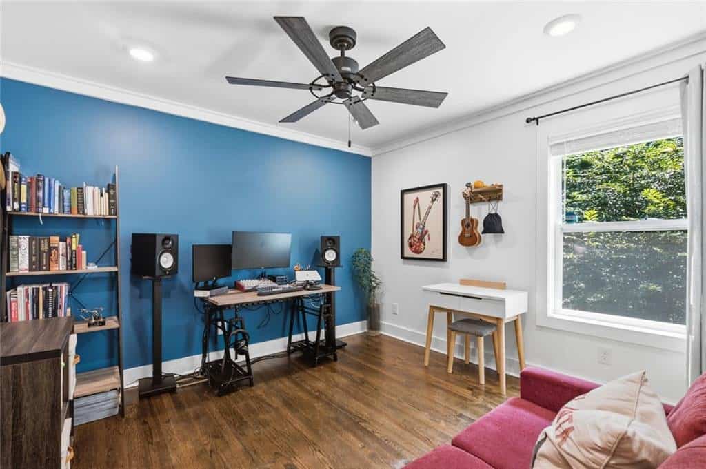Listing photo 6