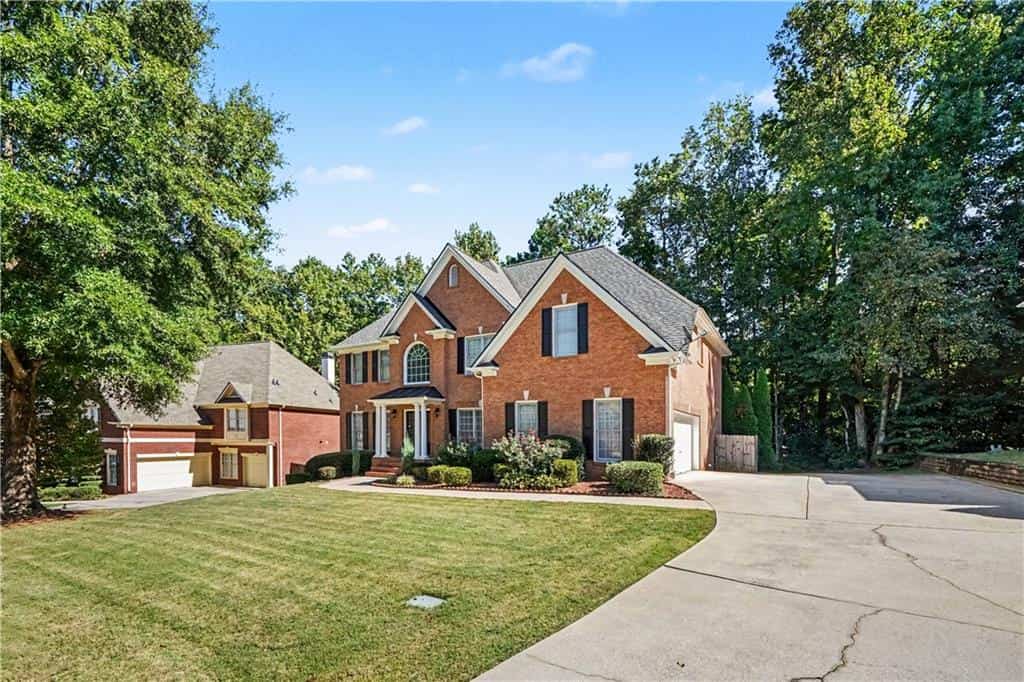 1395 Cresthaven Lane, Lawrenceville, GA 30043