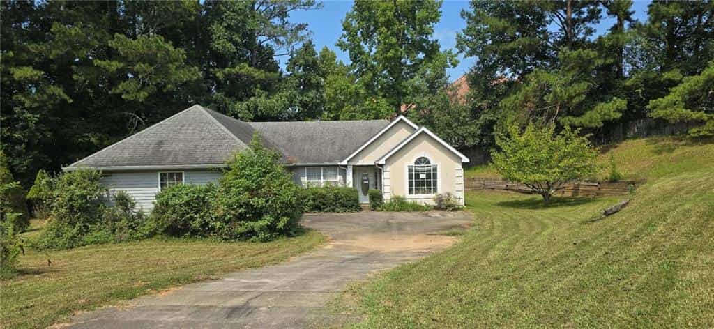 545 Reunion Court SW, Atlanta, GA 30331
