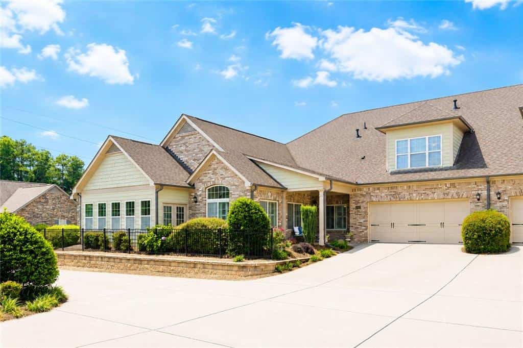 6129 Brookhaven Circle, Johns Creek, GA 30097