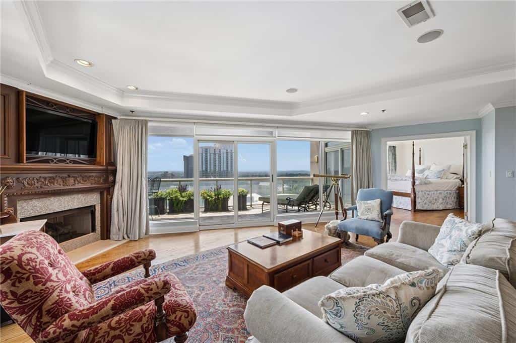 Listing photo 6