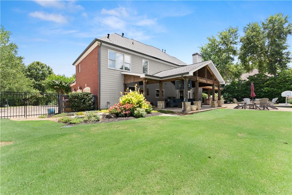 Listing photo 6
