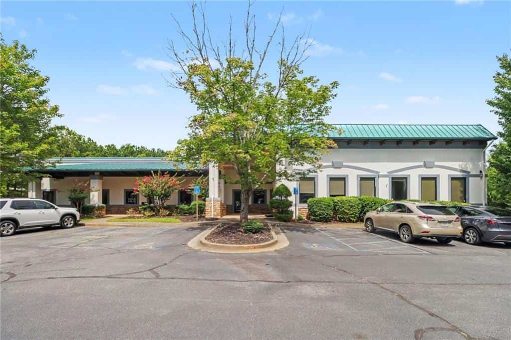 4450 Peachtree Lakes Drive, Duluth, GA 30096