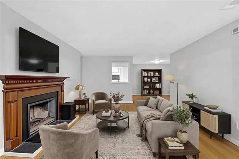 1004 Vicksburg Place, Atlanta, GA 30350