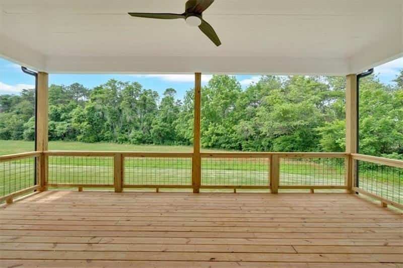 Listing photo 6