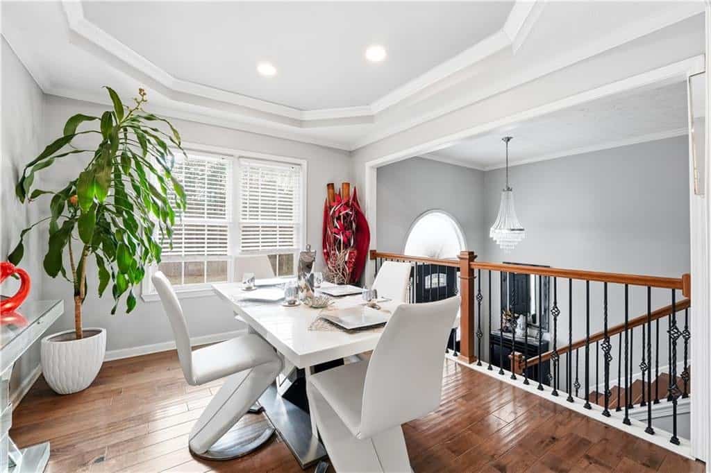 Listing photo 6