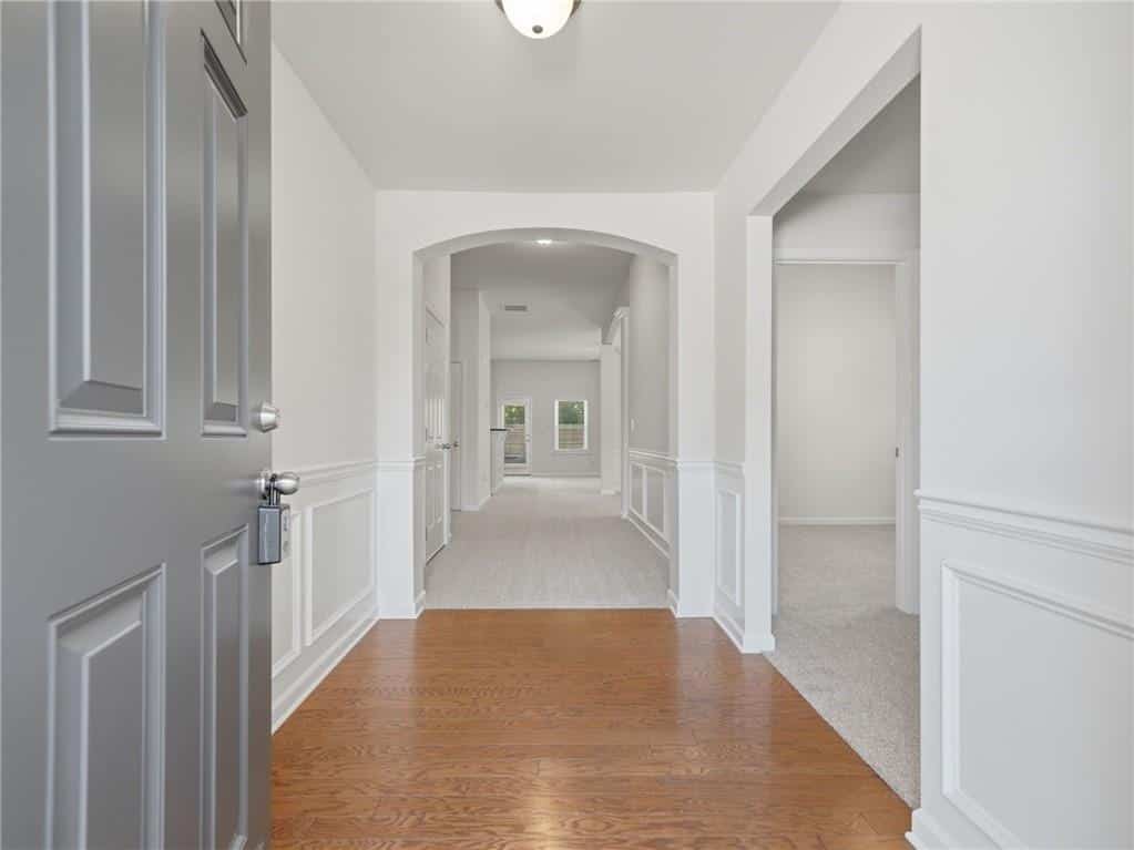 Listing photo 6