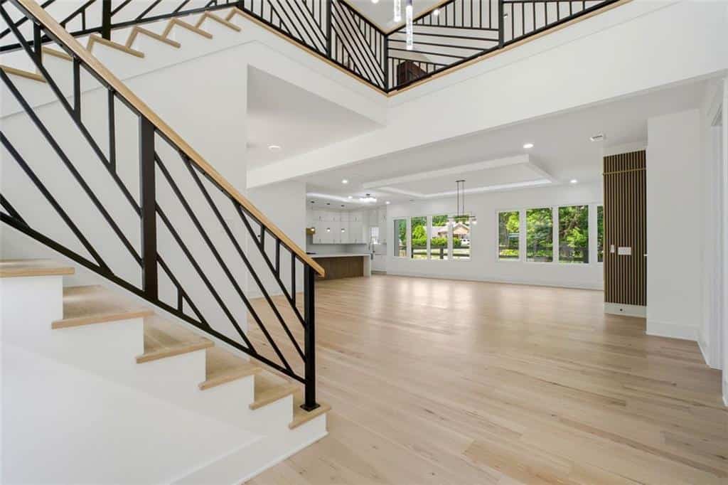 Listing photo 6