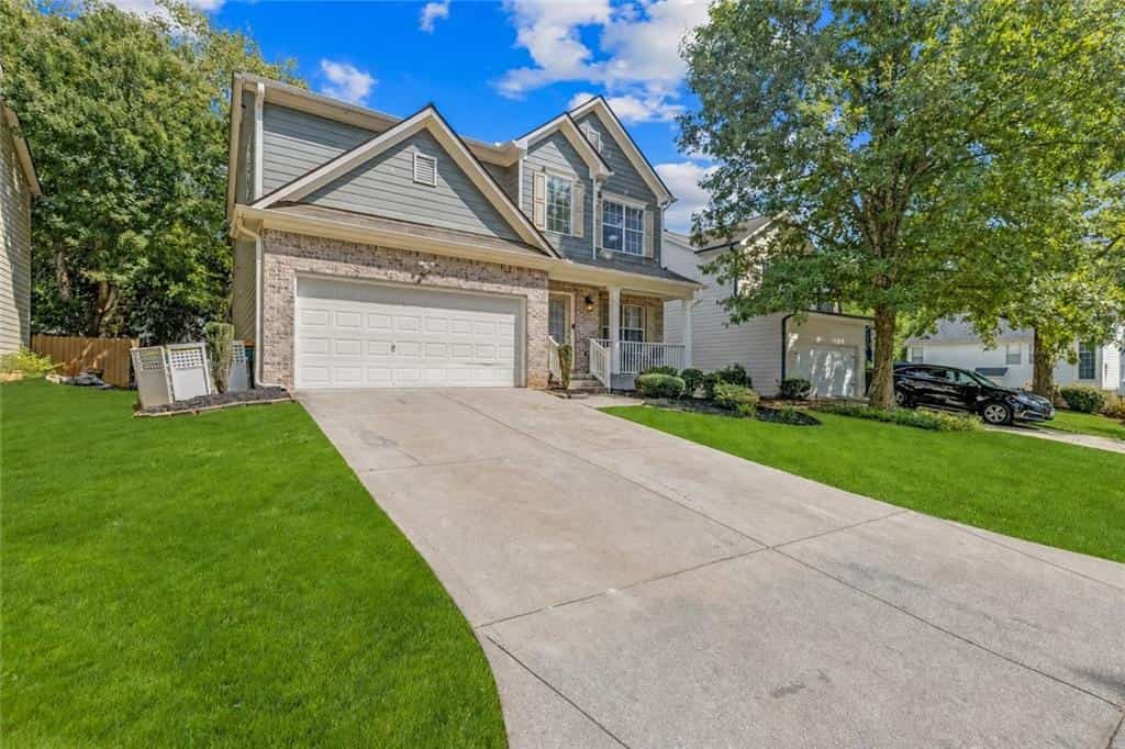 Listing photo 2
