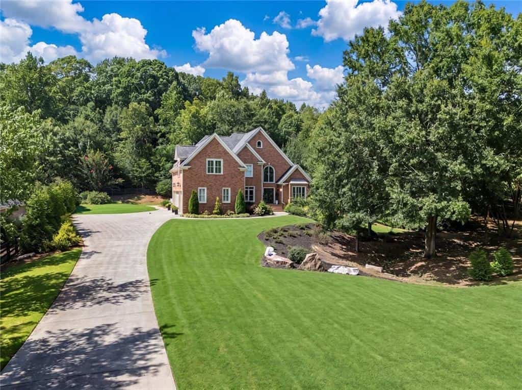 8365 Hurakan Creek Crossing, Cumming, GA 30028