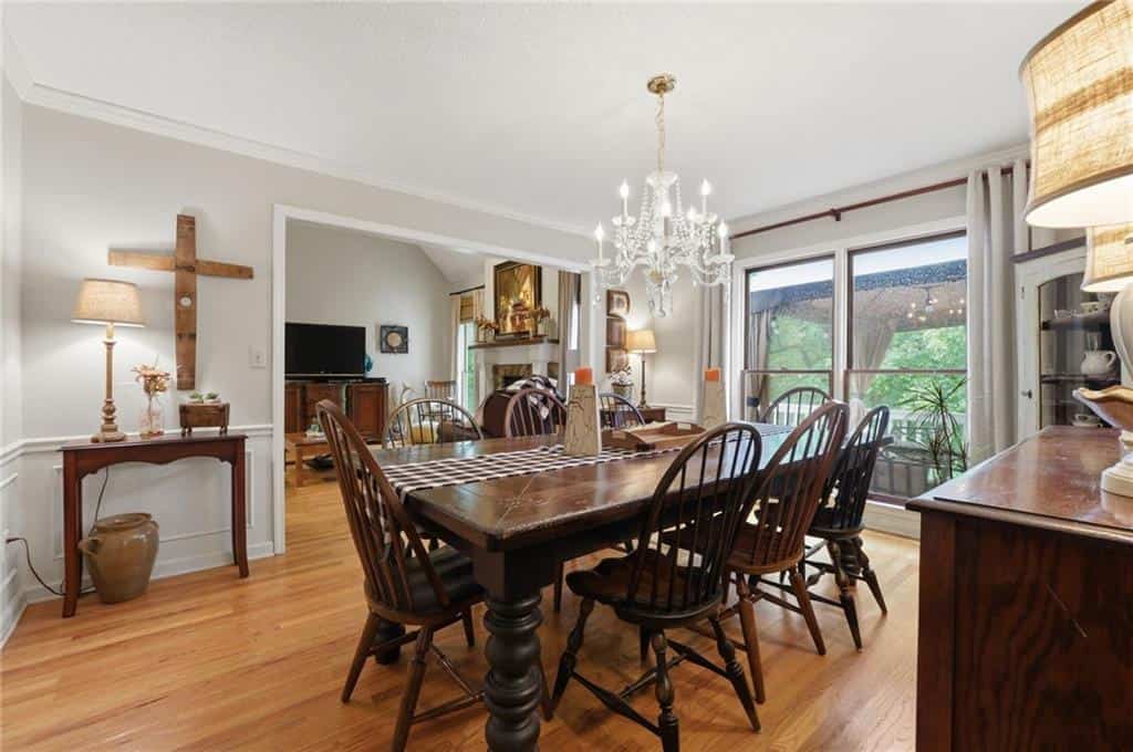 Listing photo 6