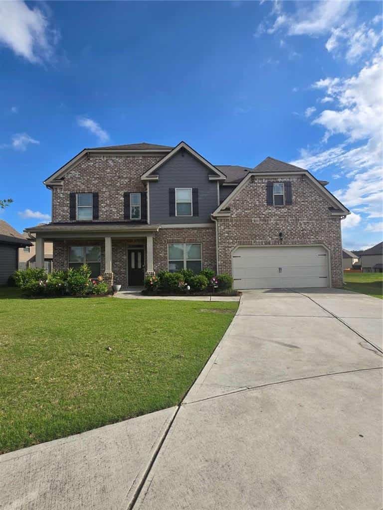 1013 Autumn Drive, Loganville, GA 30052