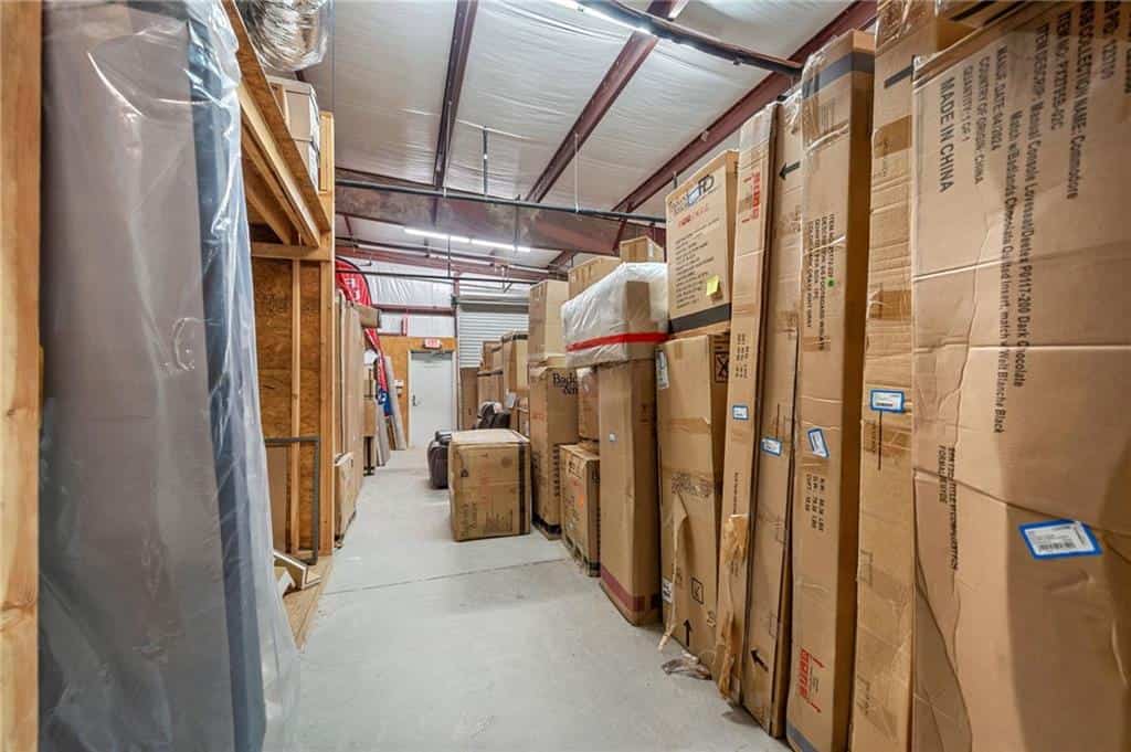 Listing photo 6