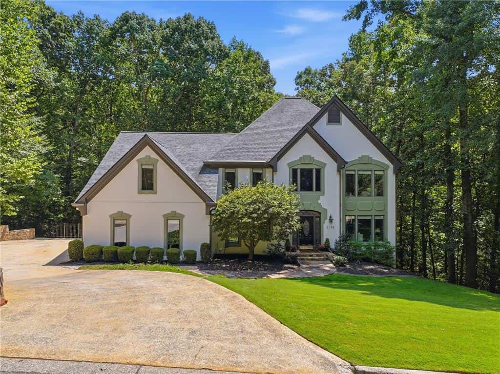 2175 River Cliff Drive, Roswell, GA 30076