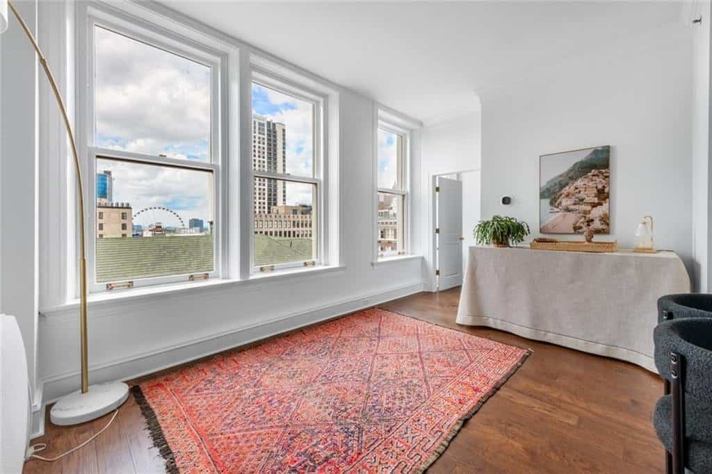 Listing photo 6