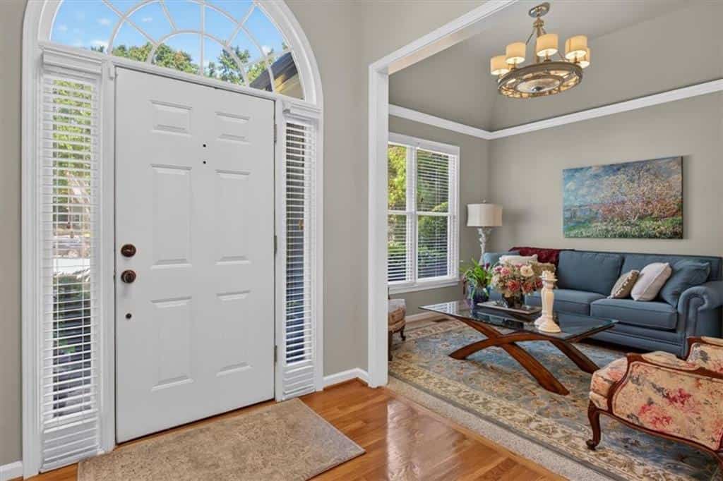 Listing photo 6