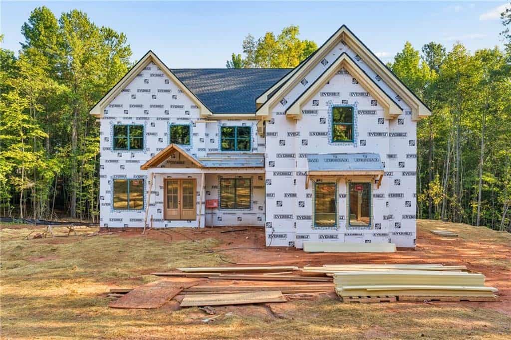 549 Antrim Glen Drive, Hoschton, GA 30548