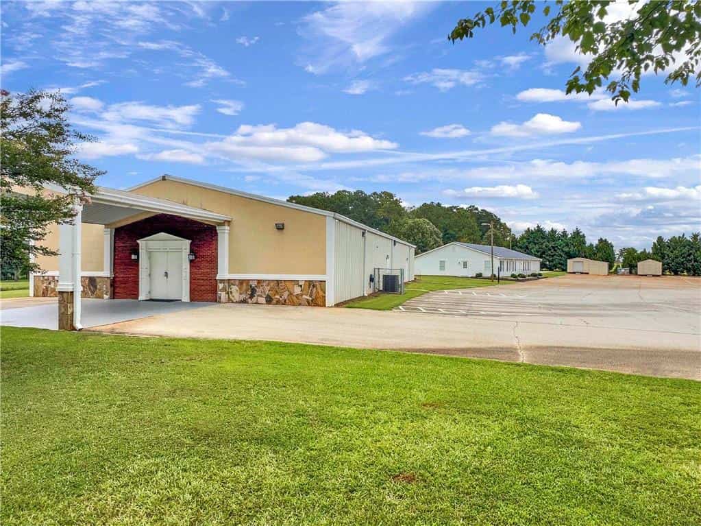 99 Ellis Trail, Covington, GA 30016