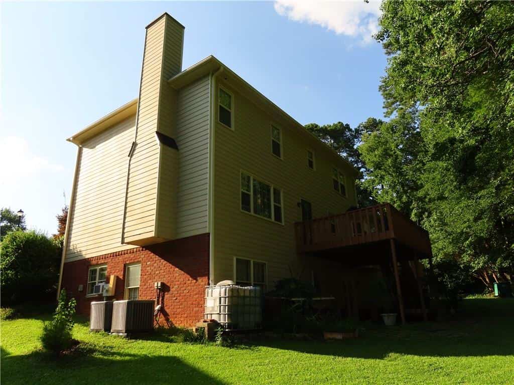 Listing photo 6