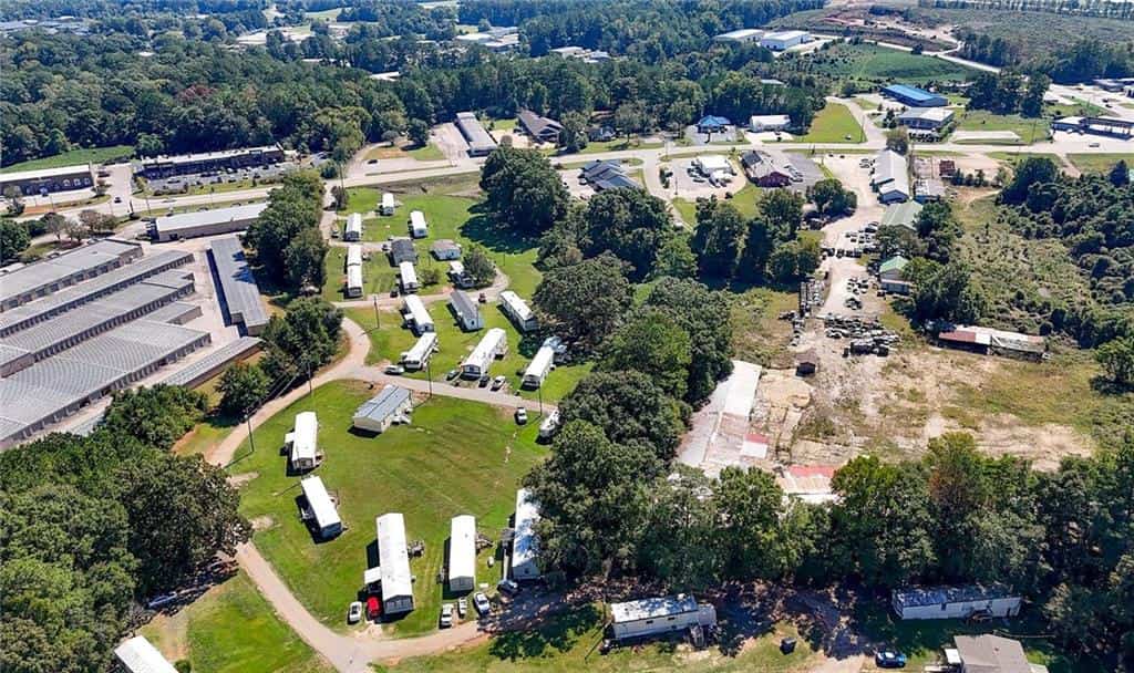 2184 W Point Road, LaGrange, GA 30240