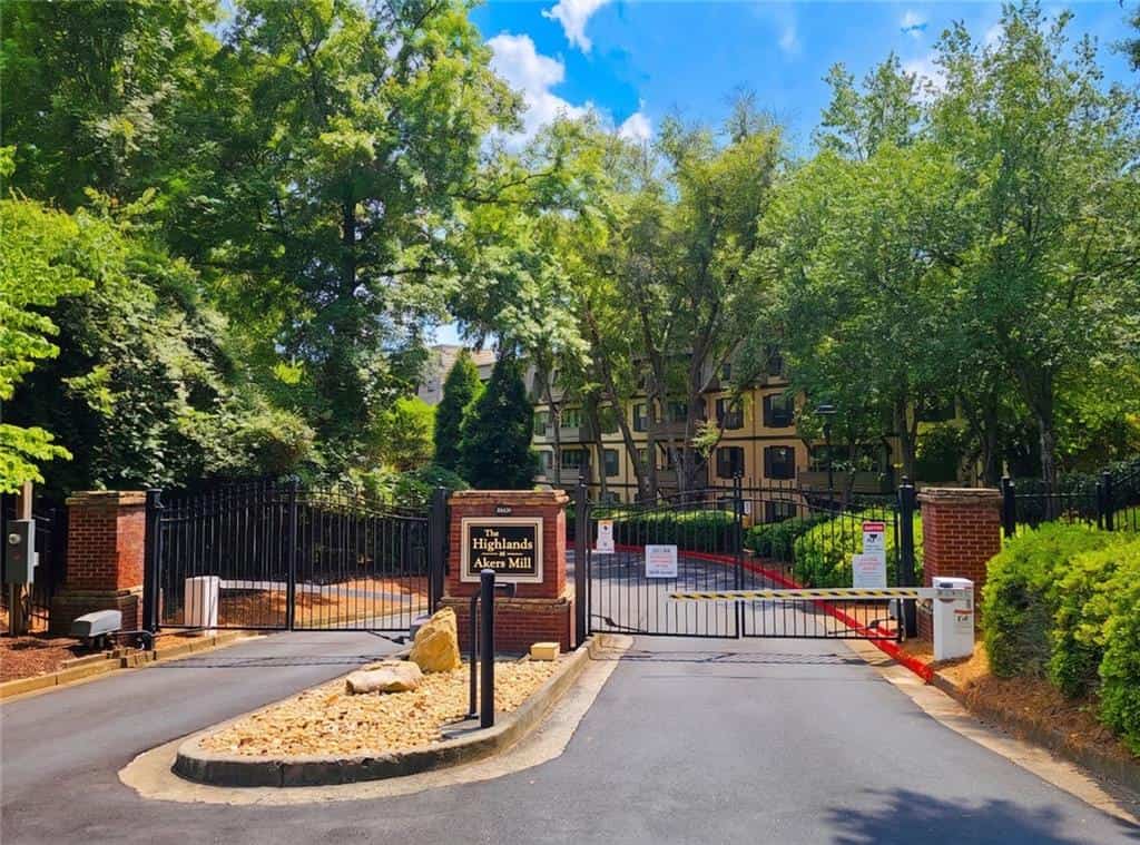 1106 Highland Bluff Drive SE 106 #106, Atlanta, GA 30339