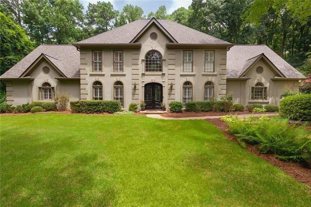 5825 Plantation Drive, Roswell, GA 30075