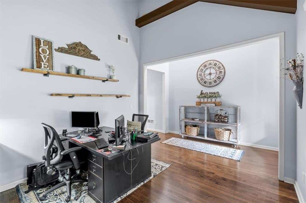 Listing photo 6